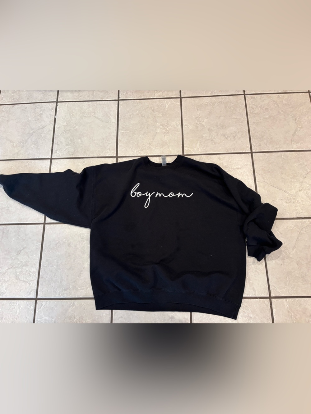 Gildan Black Crewneck Sweatshirt with White Script 'boymom'